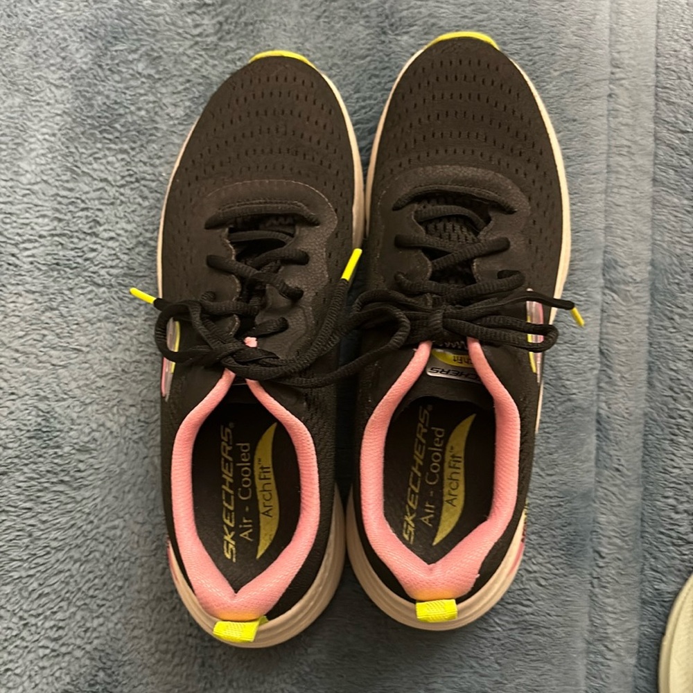 Skechers Archfit women’s